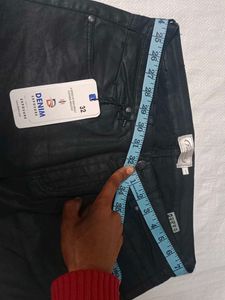 Stylish Black Jeans
