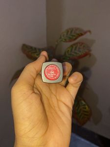 faces Canada comfy matte cream lipstick