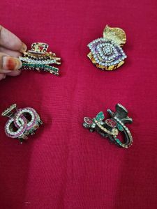 Set of 4 Embellished Hair Claw Clips