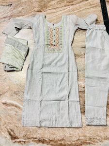 grey very beautiful suit 😍😍