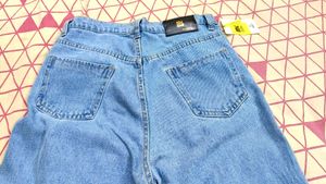 Brand New Trending MOM Fit Jeans