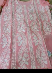 Beautiful Pink Embroidered Kurta Set