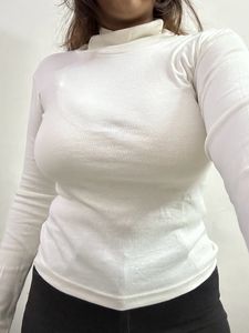 white turtle neck t shirt