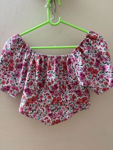 Floral Print Off-Shoulder Crop Top