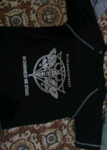Black T-Shirt "In Darkness We Stand"