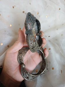 Brass openable Silverlookalike Bangle pair Set