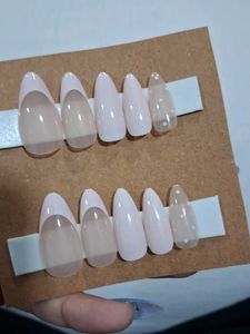 Almond Shape Press-On Nails