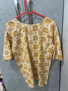Yellow &amp; White Printed Kurta