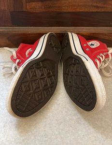 Red Converse High - Iconic Original Sneaker
