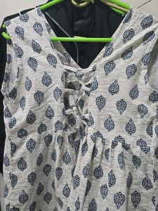 Stylish Printed V-Neck Kurta