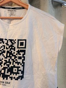 🛍️🛍️Kenneth Cole Tee, Bust-36/34