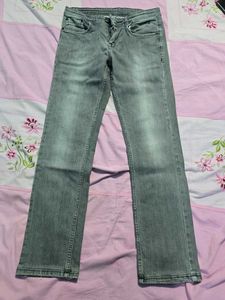 V Dot Slim Fit Jeans