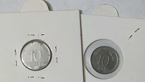 Pair Of 10 Paisa Error Coins