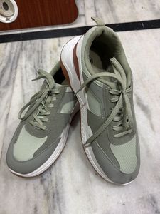 Stylish Green Casual Sneakers