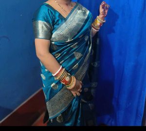 Elegant Blue Silk Blend Saree