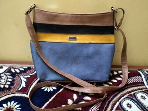 Stylish Striped Shoulder Bag