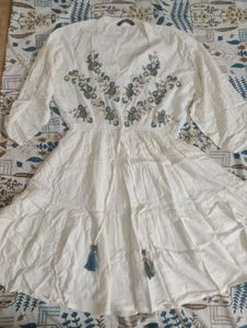 White Embroidered Kurta