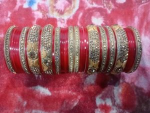 Embellished Bangle Set