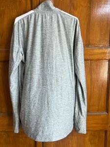 Under armour Gray Heathered Zip Neck Pullover Top