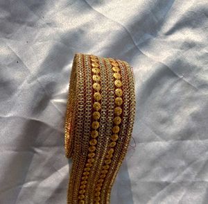Lace/ Border