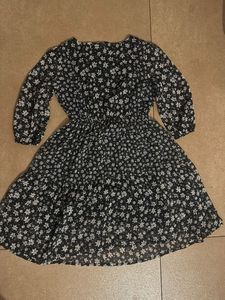 Chic Floral Print Mini Dress