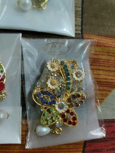 saree pins brooches