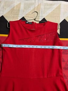 Red Sleeveless Party Dress