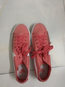 Nike SB Charge Canvas Pink Sneakers