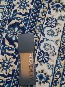 HUDA BEAUTY #FauxFilter Luminous Matte Foundation