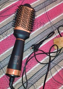 MakeMeeBold Hair Dryer Brush