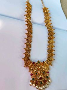 Stunning Gold Toned Peacock Necklace