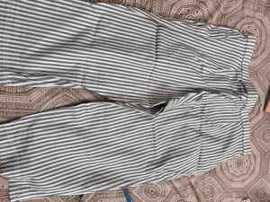 Striped Women Capri in 32 waist