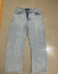 Light Wash Wide Leg Jeans