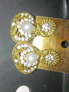 Exquisite Pearl &amp; Crystal Earrings