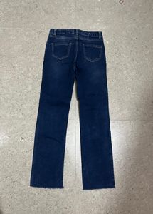 Knee Slit Jeans