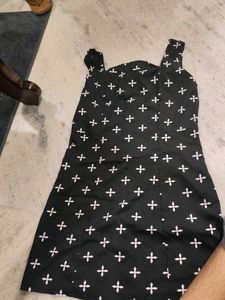 Trendy Black &amp; White Pattern Dress