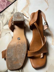 Comfortable Tan Flat Sandals