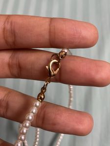 Delicate Faux Pearl Necklace