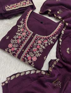 Embroidered Kurta Set