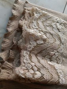 Elegant Beige Lace Trim Longsleeve Top