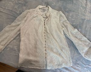 Chic White Broderie Anglaise Blouse