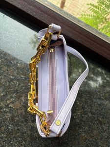Chic Lavender Shoulder Bag with Gold Chain