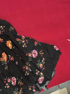 Floral Maxi skirt