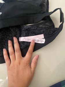 Victoria’s Secret Black Sports Bra