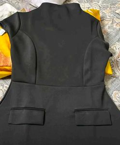 Chic Black Cap Sleeve Mini Dress