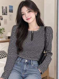 Chic Black & White Gingham Zipper Top