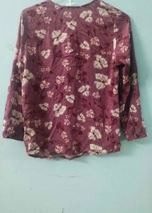 Floral Print V-Neck Top 🌸