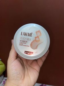 Lakme Peach Milk Sorbet ICE gel moisturizer