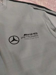 Adidas sports T-shirt l size