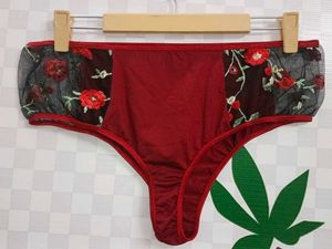 (1300)Red Floral Detail Lingerie